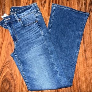 American Eagle Wide-Legged Jeans